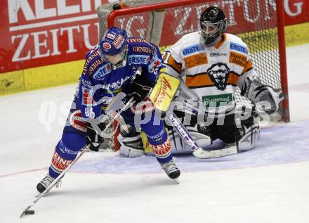 EBEL. Eishockey Bundesliga. EC Pasut VSV gegen Eishockeyclub Graz 99ers. Jonathan Ferland, (VSV), WEINHANDL Fabian (Graz). Villach, am 13.9.2009.
Foto: Kuess 


---
pressefotos, pressefotografie, kuess, qs, qspictures, sport, bild, bilder, bilddatenbank
