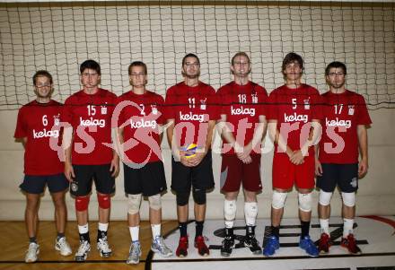 Volleyball Bundesliga. VBK Loewen. Von links: Hansi Huber, Paul Robidoux, Andrew Tallas, Martin Rochon, Nick Lamoureux, Paul Kjos, Ryan Decosse. Klagenfurt, 23.9.2009.
Foto: Kuess
---
pressefotos, pressefotografie, kuess, qs, qspictures, sport, bild, bilder, bilddatenbank