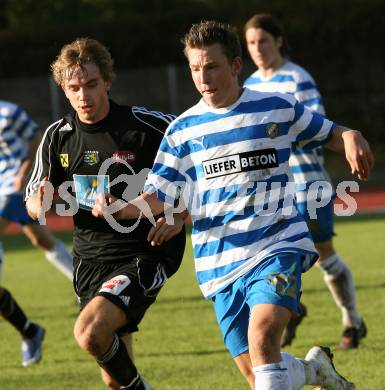 Fussball. Kaerntner Liga. VSV gegen Rapid Lienz A. Wernitznig Christopher (VSV), Ebner Markus (Rapid Lienz A). Villach, 24.10.2009.
Foto: Kuess

---
pressefotos, pressefotografie, kuess, qs, qspictures, sport, bild, bilder, bilddatenbank