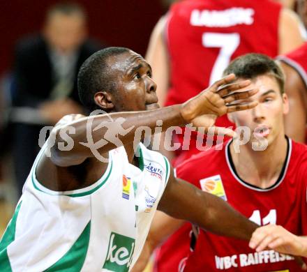Basketball Bundesliga. Woerthersee Piraten gegen WBC Kraftwerk Wels. Phil McCandies (Piraten). Klagenfurt, am 31.10.2009.
Foto: Kuess

---
pressefotos, pressefotografie, kuess, qs, qspictures, sport, bild, bilder, bilddatenbank