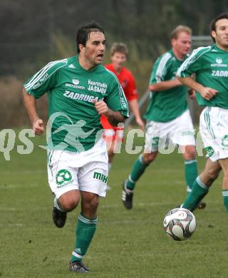 Fussball Unterliga Ost. KAC gegen St. Michael/Bleiburg. Peter Stocko (St. Michael). Klagenfurt, am 7.11.2009.
Foto: Kuess
---
pressefotos, pressefotografie, kuess, qs, qspictures, sport, bild, bilder, bilddatenbank