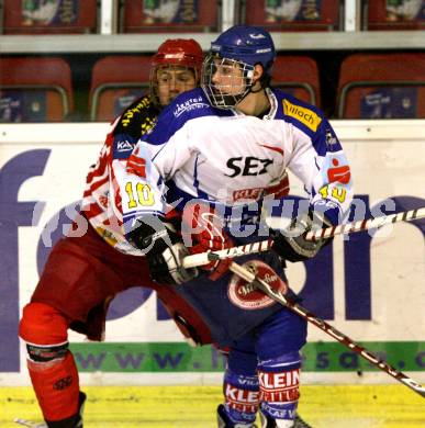 Eishockey U20 Meisterschaft. KAC gegen VSV. Florian Pfingster (KAC), Michael Koefeler (VSV). Klagenfurt am 4.11.2009
Foto: Kuess
---
pressefotos, pressefotografie, kuess, qs, qspictures, sport, bild, bilder, bilddatenbank