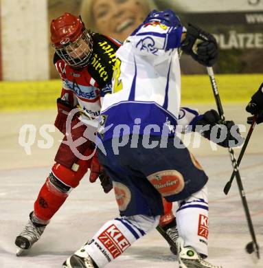 Eishockey U20 Meisterschaft. KAC gegen VSV. Stefan Schumnig (KAC), Raphael Riebler (VSV). Klagenfurt am 4.11.2009
Foto: Kuess
---
pressefotos, pressefotografie, kuess, qs, qspictures, sport, bild, bilder, bilddatenbank