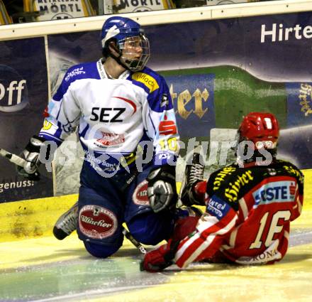 Eishockey U20 Meisterschaft. KAC gegen VSV. Maximilian Gatol (KAC), Michael Koefeler (VSV). Klagenfurt am 4.11.2009
Foto: Kuess
---
pressefotos, pressefotografie, kuess, qs, qspictures, sport, bild, bilder, bilddatenbank