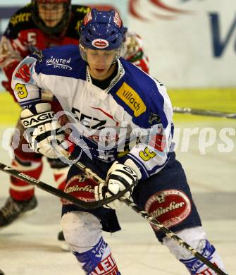 Eishockey U20 Meisterschaft. KAC gegen VSV. Kevin Essmann (VSV). Klagenfurt am 4.11.2009
Foto: Kuess
---
pressefotos, pressefotografie, kuess, qs, qspictures, sport, bild, bilder, bilddatenbank