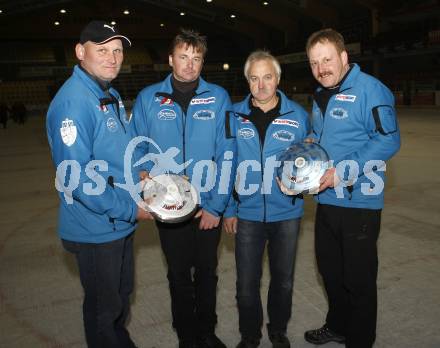 Stocksport, Eisschiessen. Manfred Stadelhofer,  Jimmy Almbauer, Karl Kopp, Gerhard Ochsenhofer, Manfred Stadelhofer (ESV Tecoplast Preding). Klagenfurt, am 7.11.2009.
Foto: Kuess
---
pressefotos, pressefotografie, kuess, qs, qspictures, sport, bild, bilder, bilddatenbank