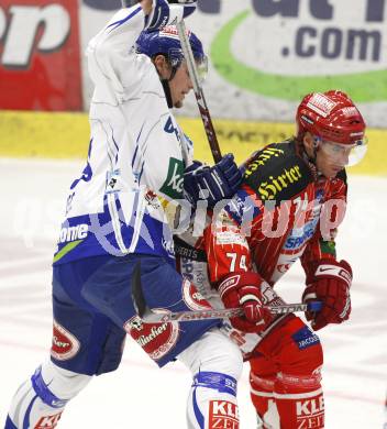 EBEL. Eishockey Bundesliga.  VSV gegen KAC. Marco Zorec (VSV), Dieter Kalt (KAC). Villach, am 8.12.2009.
Foto: Kuess 


---
pressefotos, pressefotografie, kuess, qs, qspictures, sport, bild, bilder, bilddatenbank
