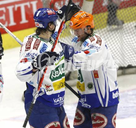 EBEL. Eishockey Bundesliga. EC Pasut VSV gegen EV Vienna Capitals.  Torjubel Michael Raffl, (VSV), Roland Kaspitz (Vienna). Villach, am 17.1.2010.
Foto: Kuess 


---
pressefotos, pressefotografie, kuess, qs, qspictures, sport, bild, bilder, bilddatenbank