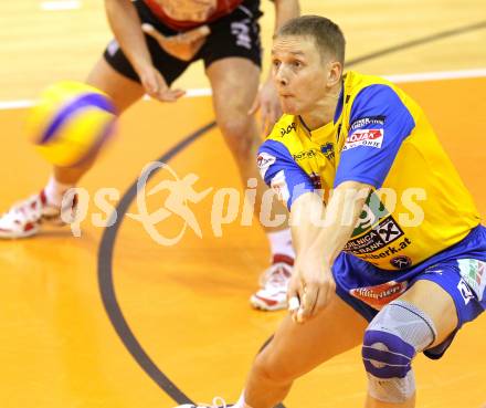 Volleyball GM Capital Challenge Cup. SK Aich/Dob (AUT) gegen VC Euphony Asse-Lennik (Belgien).  SANKO Aleksey (Aich/Dob). Prevalje, 11.2.2010. 
Foto: Kuess

---
pressefotos, pressefotografie, kuess, qs, qspictures, sport, bild, bilder, bilddatenbank
