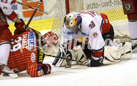EBEL. Eishockey Bundesliga. KAC gegen EC Red Bull Salzburg. SHANTZ Jeffery (KAC), DIVIS Reinhard (Salzburg). Klagenfurt, am 28.2.2010.
Foto: Kuess 

---
pressefotos, pressefotografie, kuess, qs, qspictures, sport, bild, bilder, bilddatenbank