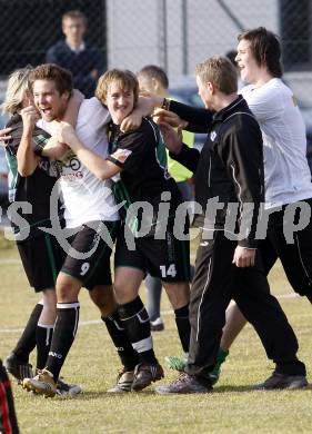Fussball Regionalliga. SC St. Stefan/Lav. gegen SK St. Andrae/Lavanttal. Jubel (St. Stefan). Klagenfurt, 20.3.2010.
Foto: Kuess
---
pressefotos, pressefotografie, kuess, qs, qspictures, sport, bild, bilder, bilddatenbank