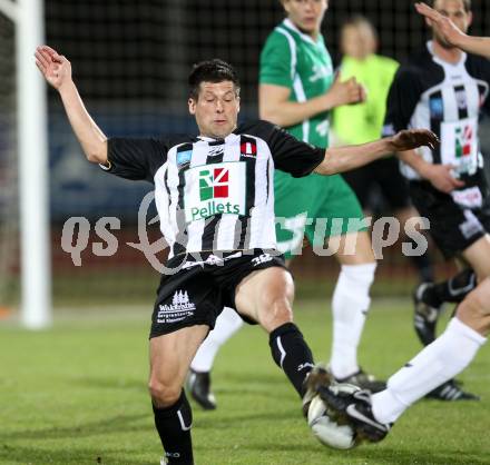 Fussball Regionalliga. SK St. Andrae/Lavanttal gegen FC Superfund Pasching. Markus Kreuz (St. Andrae/Lavanttal). Wolfsberg, 26.3.2010.
Foto: Kuess
---
pressefotos, pressefotografie, kuess, qs, qspictures, sport, bild, bilder, bilddatenbank