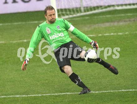 Fussball. OEFB Stiegl Cup. SK Austria Kelag Kaernten  gegen Rapid Wien. Andreas Schranz (Austria Kaernten). Klagenfurt, 31.3.2010. 
Foto: Kuess

---
pressefotos, pressefotografie, kuess, qs, qspictures, sport, bild, bilder, bilddatenbank