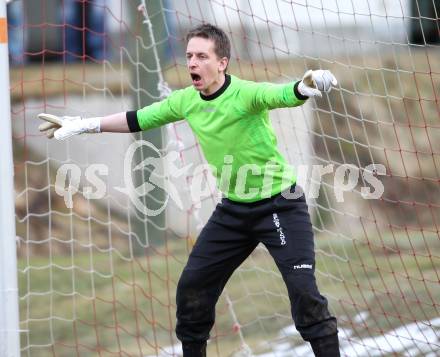 Fussball 1. Klasse D. DSG Sele/Zell gegen SC Globasnitz. Thomas Greiner (Globasnitz). Zell Pfarre, am 28.3.2010.
Foto: Kuess
---
pressefotos, pressefotografie, kuess, qs, qspictures, sport, bild, bilder, bilddatenbank