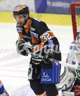 EBEL. Eishockey Bundesliga. EC Pasut VSV gegen Graz 99ers. Jean Philippe Pare (Graz). Villach, am 15.1.2010.
Foto: Kuess 


---
pressefotos, pressefotografie, kuess, qs, qspictures, sport, bild, bilder, bilddatenbank