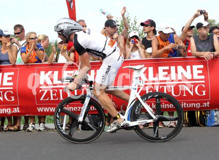Kaernten Ironman Austria. Radfahren. Peter Schoissengeier (AUT). Klagenfurt, am 4.7.2010.
Foto: Kuess

---
pressefotos, pressefotografie, kuess, qs, qspictures, sport, bild, bilder, bilddatenbank