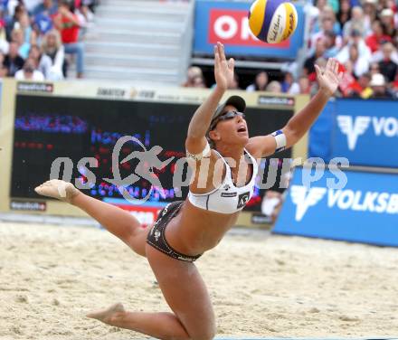 Beachvolleyball Grand Slam. Sara Montagnolli,Stefanie Schwaiger.  Klagenfurt, 30.7.2010.
Foto: Kuess

---
pressefotos, pressefotografie, kuess, qs, qspictures, sport, bild, bilder, bilddatenbank