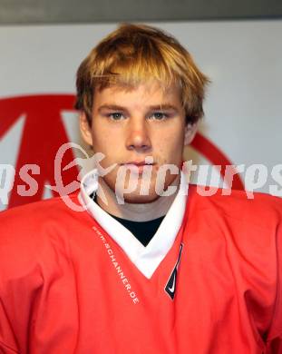 Eishockey Bundesliga. KAC. Markus Pirmann. Klagenfurt, 2.9.2010.
Foto: Kuess
---
pressefotos, pressefotografie, kuess, qs, qspictures, sport, bild, bilder, bilddatenbank