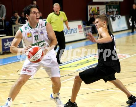 Basketball Bundesliga. Woerthersee Piraten gegen UBC Guessing Knights.  Andreas Kuttnig, (Piraten), Thomas Klepeisz (Guessing Knights). Klagenfurt, 2.10.2010.
Foto:  Kuess

---
pressefotos, pressefotografie, kuess, qs, qspictures, sport, bild, bilder, bilddatenbank