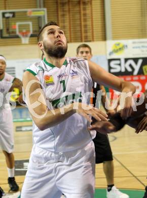 Basketball Bundesliga. Woerthersee Piraten gegen UBC Guessing Knights. Bernhard Weber, (Piraten). Klagenfurt, 2.10.2010.
Foto:  Kuess

---
pressefotos, pressefotografie, kuess, qs, qspictures, sport, bild, bilder, bilddatenbank