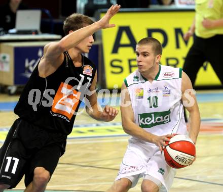 Basketball Bundesliga. Woerthersee Piraten gegen UBC Guessing Knights.  Markus Pachering, (Piraten),  Mathias Klepeisz (Guessing Knights). Klagenfurt, 2.10.2010.
Foto:  Kuess

---
pressefotos, pressefotografie, kuess, qs, qspictures, sport, bild, bilder, bilddatenbank