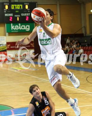 Basketball Bundesliga. Woerthersee Piraten gegen UBC Guessing Knights.  Andreas Kuttnig (Piraten). Klagenfurt, 2.10.2010.
Foto:  Kuess

---
pressefotos, pressefotografie, kuess, qs, qspictures, sport, bild, bilder, bilddatenbank