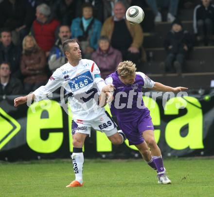 Fussball Regionalliga. SAK gegen SK Austria Klagenfurt. Goran Jolic (SAK), Peter Pucker (Austria). Klagenfurt, am 16.10.2010.
Foto: Kuess
---
pressefotos, pressefotografie, kuess, qs, qspictures, sport, bild, bilder, bilddatenbank