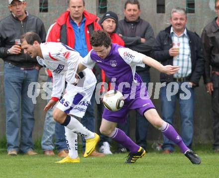 Fussball Regionalliga. SAK gegen SK Austria Klagenfurt. Christian Dlopst (SAK), Martin Tschernuth (Austria). Klagenfurt, am 16.10.2010.
Foto: Kuess
---
pressefotos, pressefotografie, kuess, qs, qspictures, sport, bild, bilder, bilddatenbank
