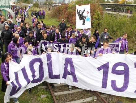 Fussball Regionalliga. SAK gegen SK Austria Klagenfurt. Fans (Austria). Klagenfurt, am 16.10.2010.
Foto: Kuess
---
pressefotos, pressefotografie, kuess, qs, qspictures, sport, bild, bilder, bilddatenbank