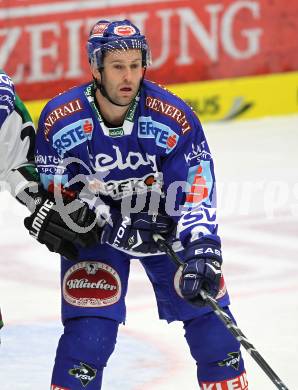 EBEL. Eishockey Bundesliga. EC Pasut VSV gegen Olimpija Ljubljana  (Laibach). Tomaz Razingar (VSV). Villach, am 8.10.2010.
Foto: Kuess 


---
pressefotos, pressefotografie, kuess, qs, qspictures, sport, bild, bilder, bilddatenbank