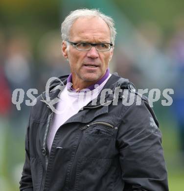 Fussball Regionalliga. SAK gegen SK Austria Klagenfurt. Trainer Walter Schoppitsch (Austria). Klagenfurt, am 16.10.2010.
Foto: Kuess
---
pressefotos, pressefotografie, kuess, qs, qspictures, sport, bild, bilder, bilddatenbank