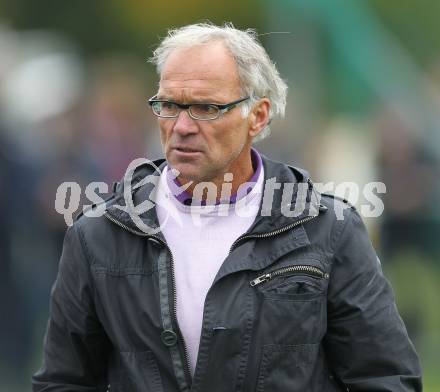 Fussball Regionalliga. SAK gegen SK Austria Klagenfurt. Trainer Walter Schoppitsch (Austria). Klagenfurt, am 16.10.2010.
Foto: Kuess
---
pressefotos, pressefotografie, kuess, qs, qspictures, sport, bild, bilder, bilddatenbank