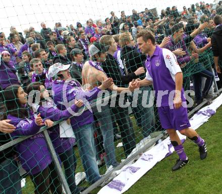 Fussball Regionalliga. SAK gegen SK Austria Klagenfurt. Kai Schoppitsch, Fans (Austria). Klagenfurt, am 16.10.2010.
Foto: Kuess
---
pressefotos, pressefotografie, kuess, qs, qspictures, sport, bild, bilder, bilddatenbank