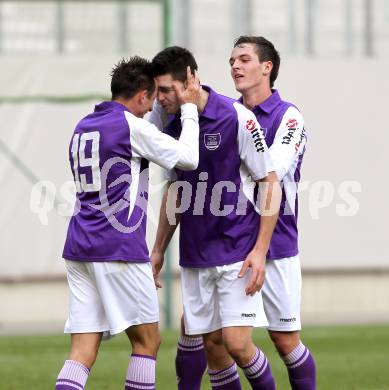 Fussball. Regionalliga. SK SAustria Klagenfurt gegen LASK Juniors. Torjubel Buergler Stephan, Salentinig Martin, Dollinger Matthias (Klagenfurt). Klagenfurt, 23.10.2010.
Foto: Kuess
---
pressefotos, pressefotografie, kuess, qs, qspictures, sport, bild, bilder, bilddatenbank
