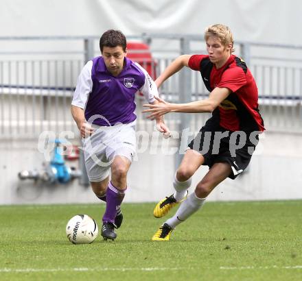Fussball. Regionalliga. SK SAustria Klagenfurt gegen LASK Juniors. Christian Sablatnig, (Klagenfurt), Simon Piesinger (LASK). Klagenfurt, 23.10.2010.
Foto: Kuess
---
pressefotos, pressefotografie, kuess, qs, qspictures, sport, bild, bilder, bilddatenbank