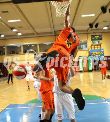 Basketball Bundesliga. Woerthersee Piraten gegenBSC Raiffeisen Fuerstenfeld Panthers.   Bryant Matthews  (Fuerstenfeld). Klagenfurt, 24.10.2010.
Foto:  Kuess

---
pressefotos, pressefotografie, kuess, qs, qspictures, sport, bild, bilder, bilddatenbank