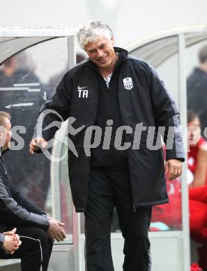 Fussball. Regionalliga. SK Austria Klagenfurt gegen LASK Juniors. Trainer Toni Polster (LASK). Klagenfurt, 23.10.2010.
Foto: Kuess
---
pressefotos, pressefotografie, kuess, qs, qspictures, sport, bild, bilder, bilddatenbank