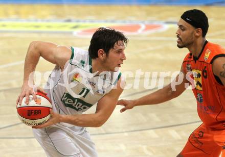 Basketball Bundesliga. Woerthersee Piraten gegenBSC Raiffeisen Fuerstenfeld Panthers.  Andreas Kuttnig  (Piraten), Anthony Shavies (Fuerstenfeld). Klagenfurt, 24.10.2010.
Foto:  Kuess

---
pressefotos, pressefotografie, kuess, qs, qspictures, sport, bild, bilder, bilddatenbank