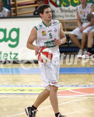 Basketball Bundesliga. Woerthersee Piraten gegenBSC Raiffeisen Fuerstenfeld Panthers.  Edgar Allesch  (Piraten). Klagenfurt, 24.10.2010.
Foto:  Kuess

---
pressefotos, pressefotografie, kuess, qs, qspictures, sport, bild, bilder, bilddatenbank
