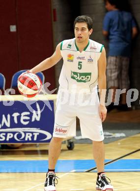 Basketball Bundesliga. Woerthersee Piraten gegenBSC Raiffeisen Fuerstenfeld Panthers.  Edgar Allesch (Piraten). Klagenfurt, 24.10.2010.
Foto:  Kuess

---
pressefotos, pressefotografie, kuess, qs, qspictures, sport, bild, bilder, bilddatenbank