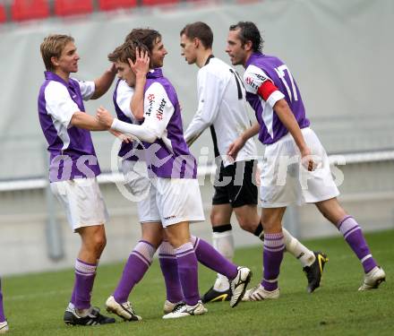 Fussball. Regionalliga. SK Austria Klagenfurt gegen Sturm Graz Amateure. Torjubel Austria. Klagenfurt, 7.11.2010. 
Foto: Kuess

---
pressefotos, pressefotografie, kuess, qs, qspictures, sport, bild, bilder, bilddatenbank