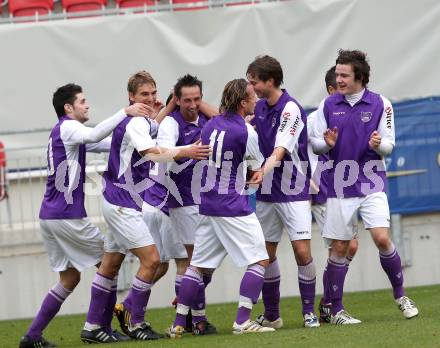 Fussball. Regionalliga. SK Austria Klagenfurt gegen Sturm Graz Amateure. Torjubel Austria. Klagenfurt, 7.11.2010. 
Foto: Kuess

---
pressefotos, pressefotografie, kuess, qs, qspictures, sport, bild, bilder, bilddatenbank