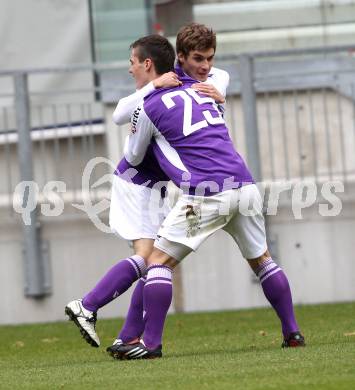 Fussball. Regionalliga. SK Austria Klagenfurt gegen Sturm Graz Amateure. Torjubel Martin Salentinig, Jakob Orgonyi (Klagenfurt). Klagenfurt, 7.11.2010. 
Foto: Kuess

---
pressefotos, pressefotografie, kuess, qs, qspictures, sport, bild, bilder, bilddatenbank