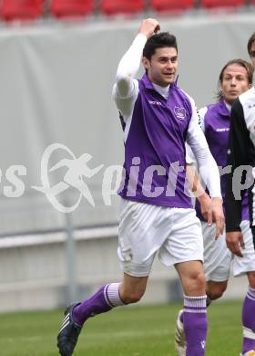 Fussball. Regionalliga. SK Austria Klagenfurt gegen Sturm Graz Amateure. Stephan Buergler (Klagenfurt). Klagenfurt, 7.11.2010. 
Foto: Kuess

---
pressefotos, pressefotografie, kuess, qs, qspictures, sport, bild, bilder, bilddatenbank