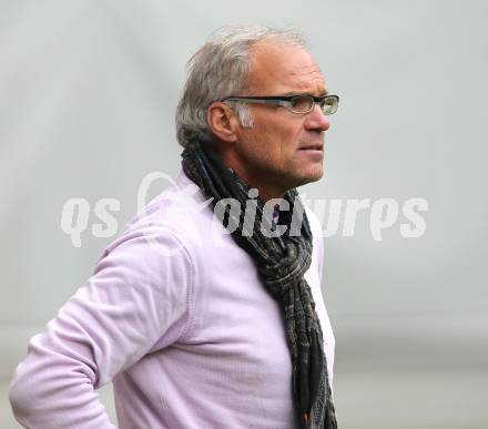 Fussball. Regionalliga. SK Austria Klagenfurt gegen Sturm Graz Amateure. Trainer Walter Schoppitsch (Klagenfurt). Klagenfurt, 7.11.2010. 
Foto: Kuess

---
pressefotos, pressefotografie, kuess, qs, qspictures, sport, bild, bilder, bilddatenbank