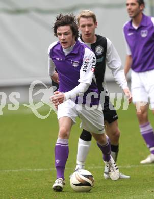 Fussball. Regionalliga. SK Austria Klagenfurt gegen Sturm Graz Amateure. Martin Tschernuth (Klagenfurt). Klagenfurt, 7.11.2010. 
Foto: Kuess

---
pressefotos, pressefotografie, kuess, qs, qspictures, sport, bild, bilder, bilddatenbank