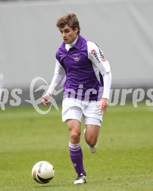 Fussball. Regionalliga. SK Austria Klagenfurt gegen Sturm Graz Amateure. Jakob Orgonyi (Klagenfurt). Klagenfurt, 7.11.2010. 
Foto: Kuess

---
pressefotos, pressefotografie, kuess, qs, qspictures, sport, bild, bilder, bilddatenbank