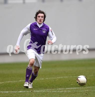 Fussball. Regionalliga. SK Austria Klagenfurt gegen Sturm Graz Amateure. Martin Tschernuth (Klagenfurt) Klagenfurt, 7.11.2010. 
Foto: Kuess

---
pressefotos, pressefotografie, kuess, qs, qspictures, sport, bild, bilder, bilddatenbank