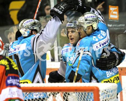 EBEL. Eishockey Bundesliga. EC KAC gegen EHC LIWEST Black Wings Linz. Torjubel Linz. Klagenfurt, am 23.12.2010.
Foto: Kuess 

---
pressefotos, pressefotografie, kuess, qs, qspictures, sport, bild, bilder, bilddatenbank
