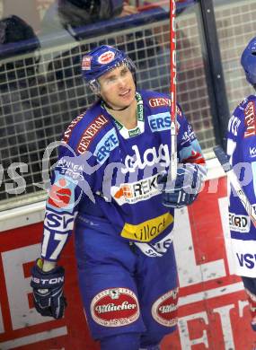 EBEL. Eishockey Bundesliga. EC Rekordfenster VSV gegen SAPA Fehervar AV19. Torjubel Joshua Langfeld (VSV). Villach, am 14.1.2011.
Foto: Kuess

---
pressefotos, pressefotografie, kuess, qs, qspictures, sport, bild, bilder, bilddatenbank